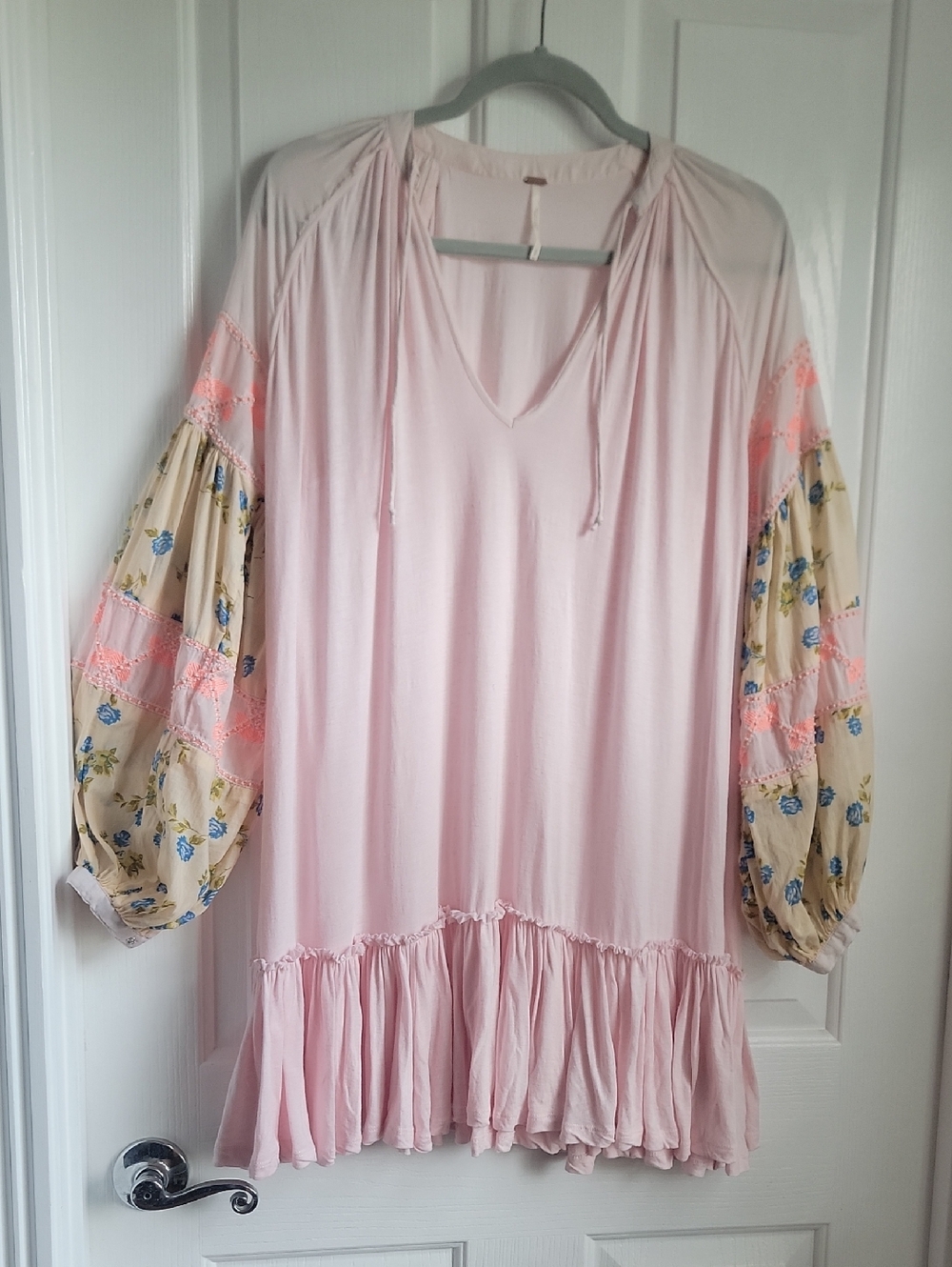 FREE PEOPLE Boho Pink Ruffle Tunic with Floral Balloon Sleeves shirt Top Dress S